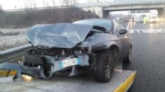 BORGARO-CASELLE - Ubriaco entra in contromano sulla tangenziale e si schianta contro un furgone - FOTO