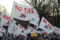 NO TAV - Canavesano condannato per l'assalto a Chiomonte