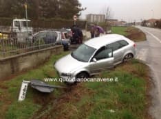 FELETTO - Incidente sulla 460: due auto distrutte e tre feriti - FOTO