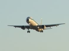 CASELLE - Ghiaccio sulle ali, il pilota parte lo stesso: ora rischia