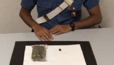 SAN GIUSTO - Hashish e marijuana in auto: 21enne denunciato