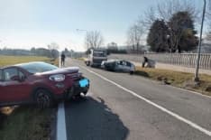 BALDISSERO CANAVESE - Scontro tra due auto, miracolosamente illesi i conducenti - FOTO