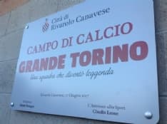 RIVAROLO - Vandali rovinano la targa per il Grande Torino