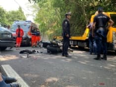 IVREA - Scontro auto-moto in via San Pietro Martire: centauro ferito in ospedale