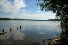 LAGHI DEL CANAVESE - Specchi d'acqua balneabili: solo a Candia la qualità dell'acqua è peggiorata