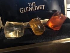 DRINK - Una capsula con ghiaccio, please