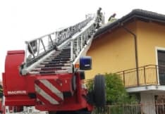 CASELLE - Attimi di paura per un incendio in una villetta - FOTO