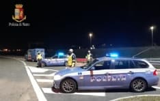 QUINCINETTO - Al volante completamente ubriaco si schianta con il carroattrezzi: la polizia stradale gli ritira la patente