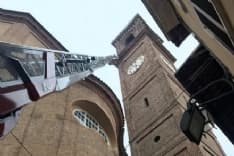 FAVRIA - Giù calcinacci dal campanile: nuovo intervento dei pompieri - VIDEO