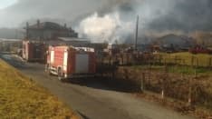 SETTIMO VITTONE - A fuoco un laboratorio per lavorare il legno: una persona ustionata - FOTO