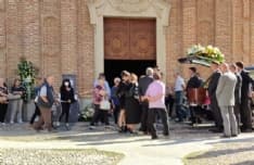 RIVAROLO CANAVESE - L'ultimo saluto della città a Damiano Mazza nella chiesa di San Giacomo