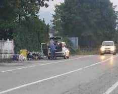 BAIRO - «Tagga il maiale»: automobilista beccato mentre scarica rifiuti a bordo strada - FOTO