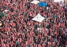 TORINO - Il covid cambia il raduno dei Babbi Natale per il Regina Margherita