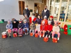 VALPERGA - Babbo Natale Alpino porta doni e sorrisi ai bimbi della Luttati - FOTO e VIDEO