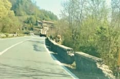 PONTE PRETI - Sicurezza stradale: partono i lavori per i nuovi guard-rail. Esulta Bozzello