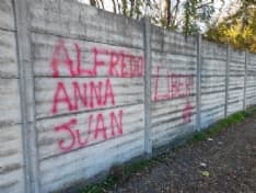 CASTELLAMONTE - Scritte anarchiche sui muri, residenti chiedono più controlli e telecamere