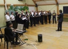 SPINETO - La cantoria parrocchiale in trasferta a Piovà Massaia