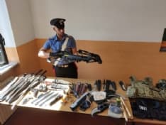 CIRIE'-GERMAGNANO - Si finge un agente dei servizi segreti e gira armato: arrestato dai carabinieri di Ciriè e Leini - FOTO