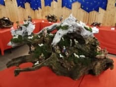 CUCEGLIO - Un altro grande successo per «I presepi ant ij such»