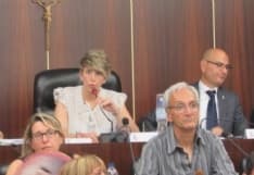 LEINI - Opposizioni contro il presidente del consiglio comunale