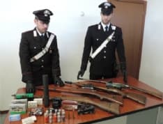 VALPERGA - Rubano un Doblò e lo utilizzano per svaligiare case