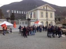 PONT - Presidio alla Sandretto: l'azienda ribatte al sindacato