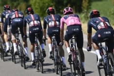 GIRO D'ITALIA - Egan Bernal sempre Maglia Rosa: domani una tappa che potrebbe essere decisiva - FOTO