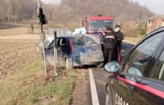 PEROSA - Due persone ferite dopo lo schianto sulla provinciale 77