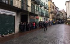 IVREA - Roberto Saviano presenta in Canavese il suo ultimo libro: code in città per ottenere i biglietti