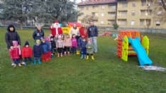 CASTELLAMONTE - Babbo Natale più forte dei vandali: in dono all'asilo i giochi per i bambini - FOTO