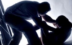 CHIVASSO - Violenza sessuale e stalking: 26enne condannato