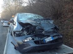 FORNO CANAVESE - Incidente auto contro camion: donna di Rivara ferita - FOTO e VIDEO