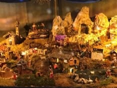 FAVRIA - Lo stupore del presepio meccanico di Giovanni, un'eccellenza Favriese