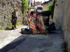ORIO CANAVESE - Si ribalta con il trattore: ferito un uomo di 74 anni - FOTO e VIDEO