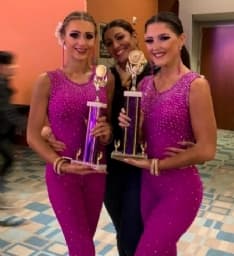 VALPERGA-CUORGNE' - Rebecca Alessandria e Michela Rota medaglia d'oro ai mondiali di ballo di Miami