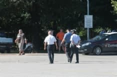 FAVRIA - Sgombero di due abusivi all'interno del parco Bonaudo, intervengono anche i carabinieri