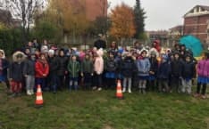 LEINI - Tre nuove querce piantate nel giardino della scuola Anna Frank