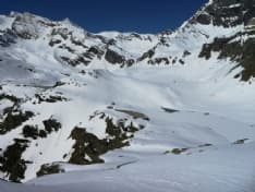 CERESOLE REALE - La neve non arretra, slitta la riapertura della strada per il Nivolet - FOTO