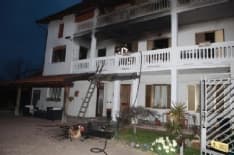 CANAVESE - Incendi a raffica: intossicato un vigile del fuoco - FOTO