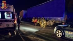 TANGENZIALE TORINO - Sette minori nascosti nel rimorchio di un tir