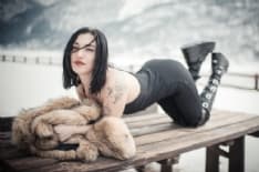 CERESOLE REALE - Calendario sexy, falli sul ghiaccio e pornostar. Polemiche sui social: «Era proprio il caso?»