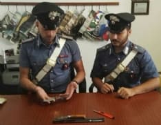 RIVAROLO - A spasso con dei coltelli a serramanico: due denunciati