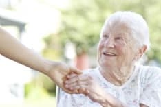 LEINI-SAN BENIGNO - Arrivano gli assegni di cura per le famiglie