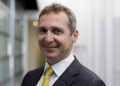 LAVORO – Il manager che alla carriera ha preferito la spiaggia