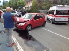 RIVAROLO - Schianto in via Favria: ragazza ferita - FOTO E VIDEO