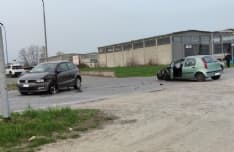 FAVRIA - Incidente in via Busano: due vetture coinvolte - FOTO
