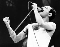 ANNIVERSARI - 30 anni fa, l'addio a Freddie Mercury