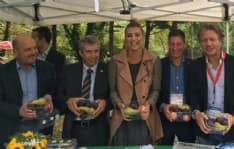 RICERCA - Cristina Chiabotto testimonial per l'istituto di Candiolo