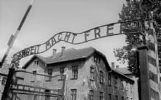 La memoria è un presente che non finisce mai di passare