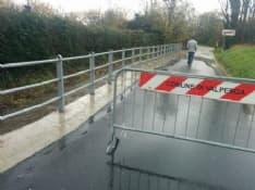 ALLERTA MALTEMPO - A Valperga chiusa via Peradotto - FOTO